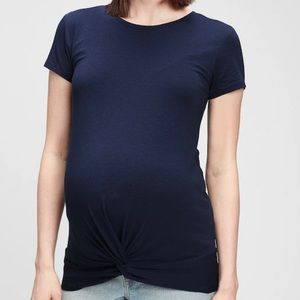4/25$ Gap women’s maternity twist knot t-shirt- Small- navy